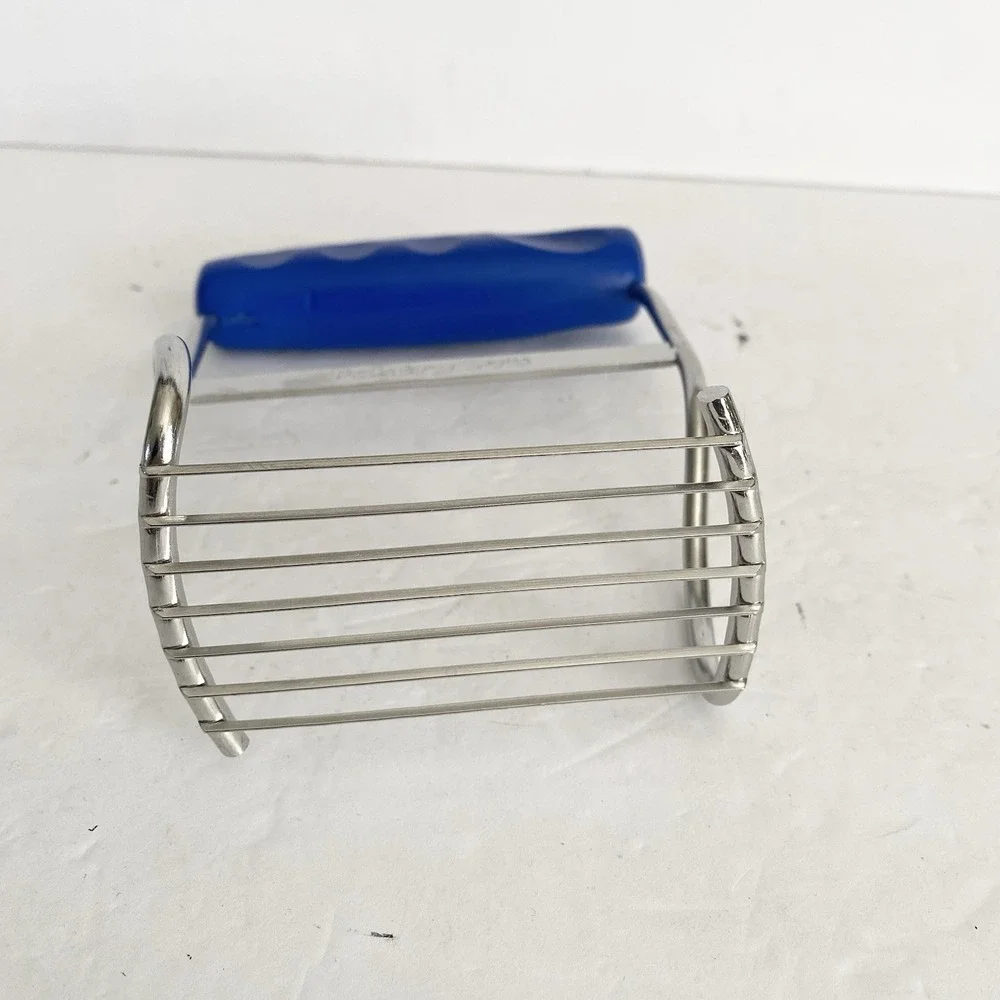 Pie‎ Blender Pastry Cutter with Stainless Steel Blades, Ergonomic Handle, Blue